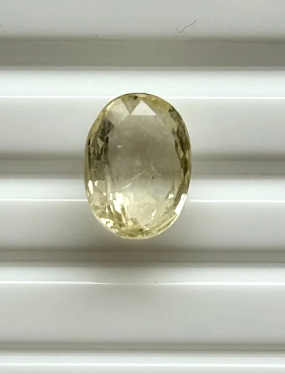 Yellow-Sapphire