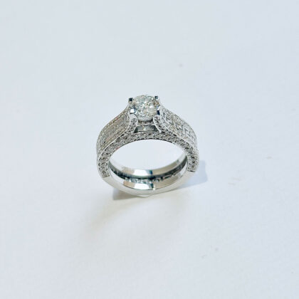 Diamond Studded Gold Rings