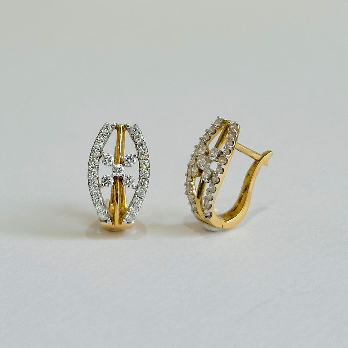 8915 - N Gopaldaas Jewellers