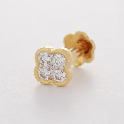 Diamond Studded Gold Nosepin