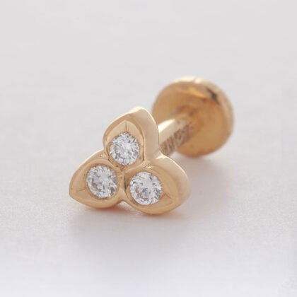 Diamond Studded Gold Nosepin