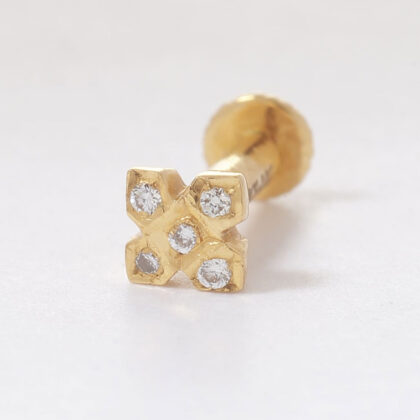 Diamond Studded Gold Nosepin